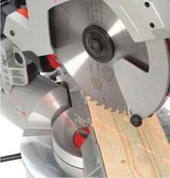 Milwaukee - Akku-Kapp- Und Gehrungssäge Ohne Akku (M18 SMS216-0) (4933471057)