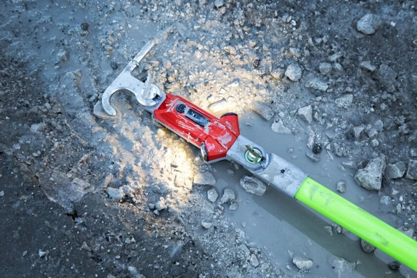 Milwaukee - Akkuleuchte Für Hochspannung (L4 HSL-301) (4933493968) 1 Milwaukee - Akkuleuchte Für Hochspannung (L4 HSL-301) (4933493968)