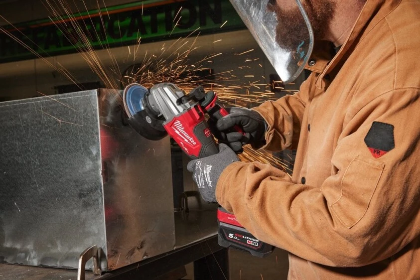 Milwaukee - FUEL ONEKEY Sicherheits Akku-Winkelschleifer (M18 ONEFSAGSVO 125X) 10 Milwaukee - FUEL ONEKEY Sicherheits Akku-Winkelschleifer (M18 ONEFSAGSVO 125X) – Bild 10