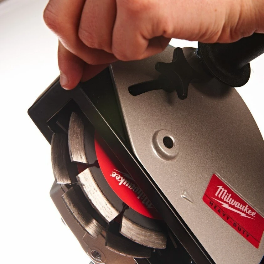 Milwaukee - Mauernutfräse (WCE 30) (4933383855) 7 Milwaukee - Mauernutfräse (WCE 30) (4933383855) – Bild 7