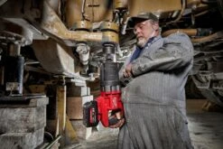 Milwaukee - ONE KEY Akku-Schlagschrauber D-Griff 1" Vierkant Sprengring (M18 ONEFHIWF1DS)