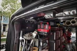 Milwaukee - Packout 6 Fach Schnell - Multi-Ladegerät M18 (M18 PC6) ( 4932480162) -Werkzeugverkaufsgeschäft milwaukee packout 6 fach schnell multi ladegeraet m18 m18 pc6 493248016216