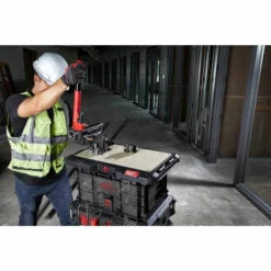 Milwaukee - PACKOUT Holz-Arbeitsplatte (4932472128) -Werkzeugverkaufsgeschäft milwaukee packout holz arbeitsplatte 49324721284