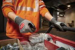 Milwaukee - Schnittschutzhandschuhe HI-DEX Klasse B -Werkzeugverkaufsgeschäft milwaukee schnittschutzhandschuhe hi dex klasse b3