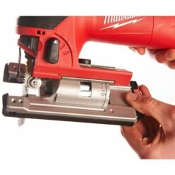 Milwaukee - Stichsäge (JS 120 X) (4933381680) -Werkzeugverkaufsgeschäft milwaukee stichsaege js 120 x 49333816808