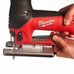 Milwaukee - Stichsäge (JS 120 X) (4933381680) -Werkzeugverkaufsgeschäft milwaukee stichsaege js 120 x 49333816809