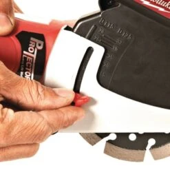 Milwaukee - Winkelschleifer 125mmmit Absaughaube Trennen (AGV 15-125 XC DEC-SET) (4933448025) -Werkzeugverkaufsgeschäft milwaukee winkelschleifer 125mm mit absaughaube trennen agv 15 125 xc dec set 49334480254